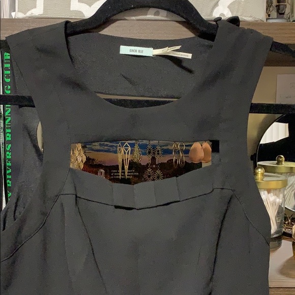 Versatile Black Dress - Picture 2 of 4